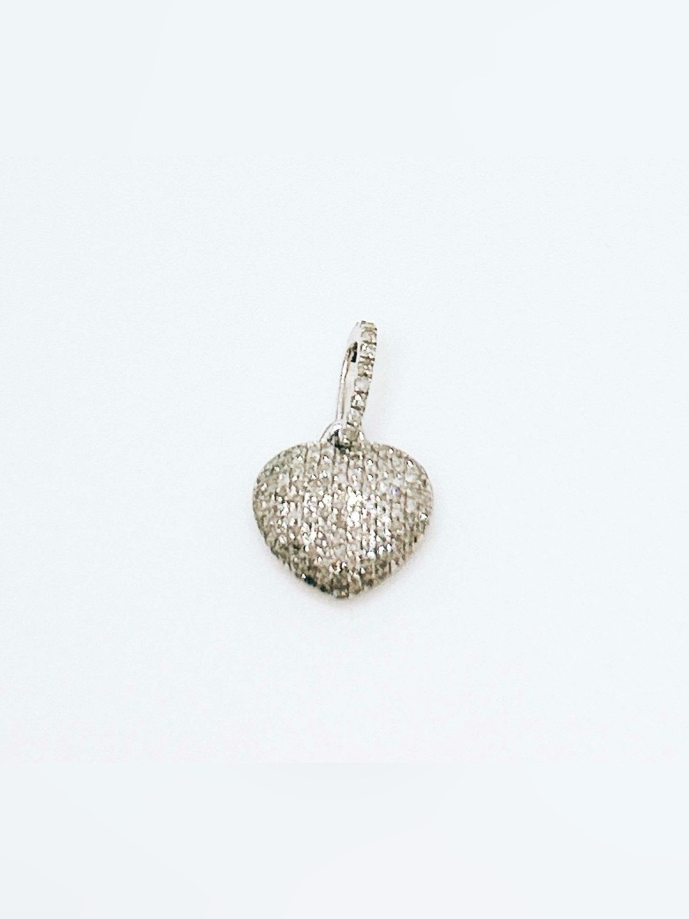 10k white gold with diamonds pendant